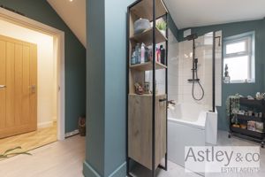 bathroom- click for photo gallery